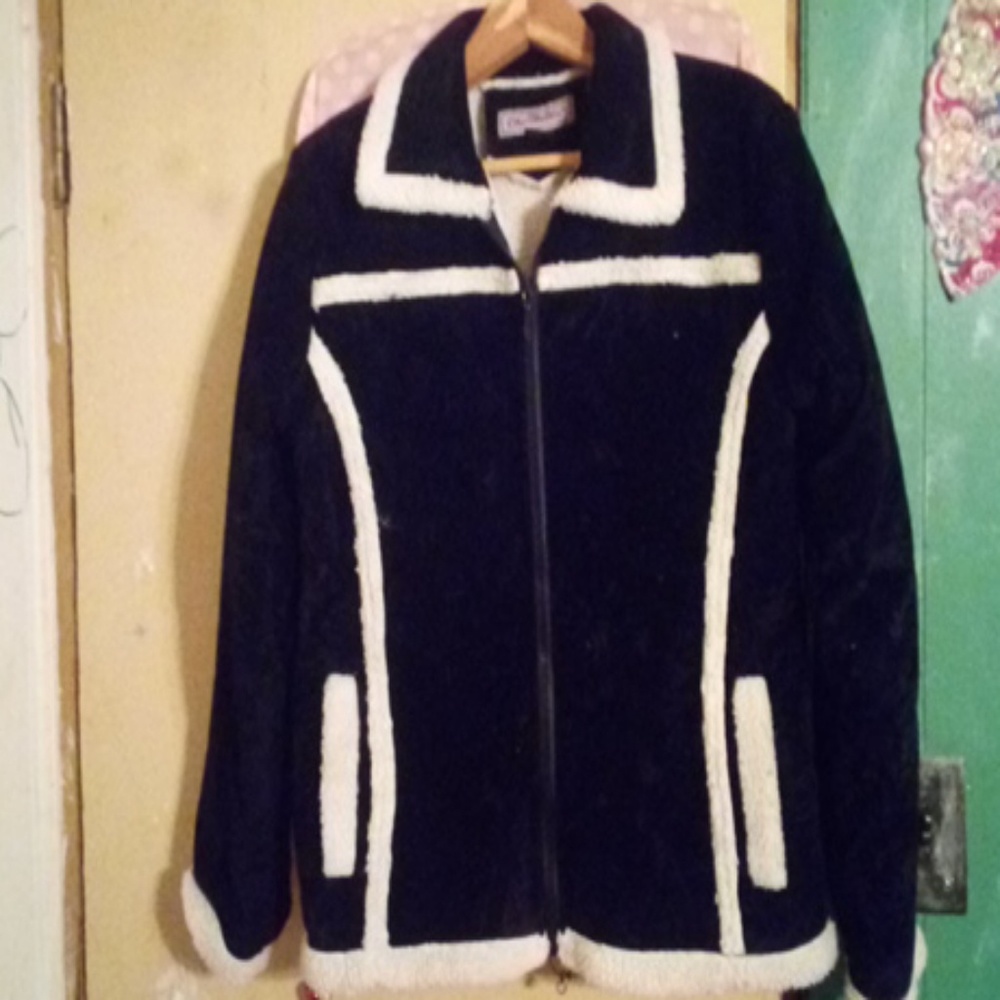 Che-Bella Jacket - Picture 2 of 2